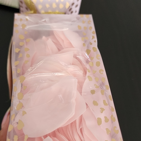 NWT Rachel Roy Rose Petal Soap 2.4 oz - Picture 6 of 6